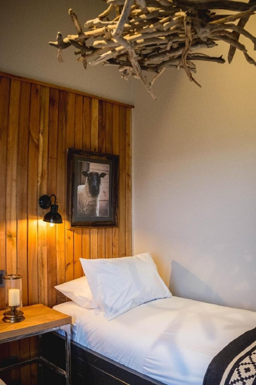 Hostal Boutique Factoria Patagonia ปวยร์โตนาตาเลส ภายนอก รูปภาพ