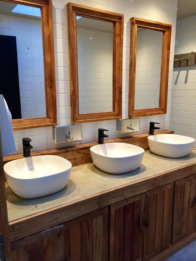 Hostal Boutique Factoria Patagonia ปวยร์โตนาตาเลส ภายนอก รูปภาพ